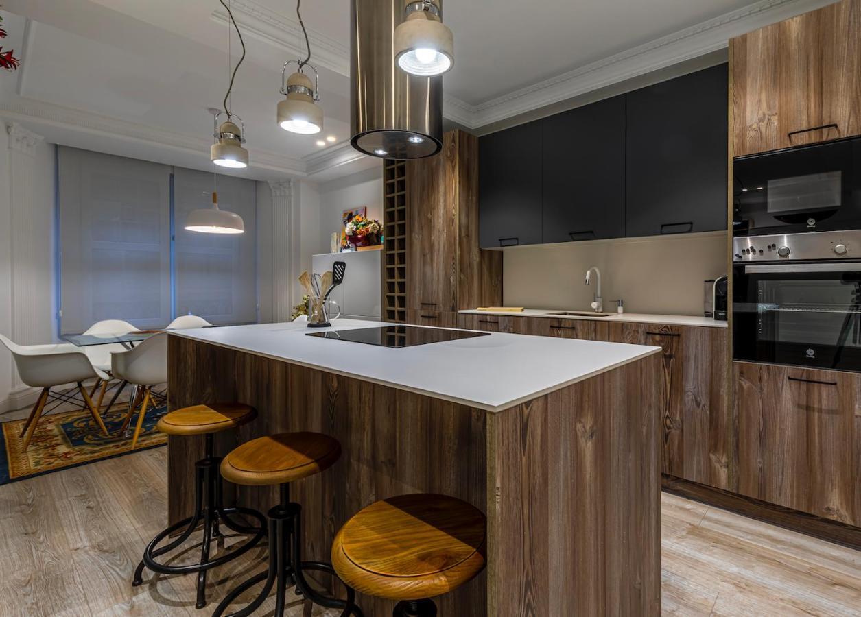 110 M2 Central Apartment In Abando Close To Guggenheim With Parking Bilbao Luaran gambar
