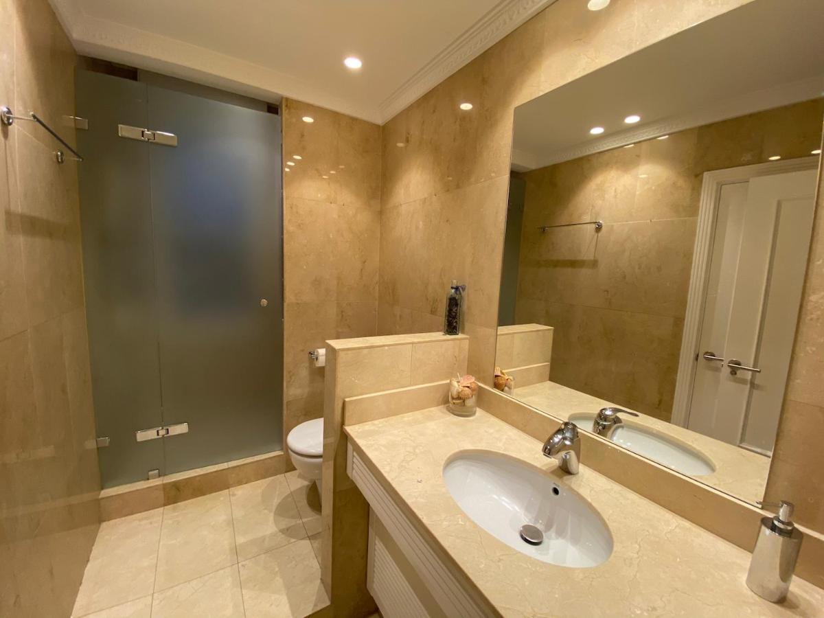 110 M2 Central Apartment In Abando Close To Guggenheim With Parking Bilbao Luaran gambar